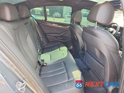 Zdjęcie 10 z 12 samochodu: 2019 BMW 530E VIN:WBAJA9C57KB388474 - miniatura