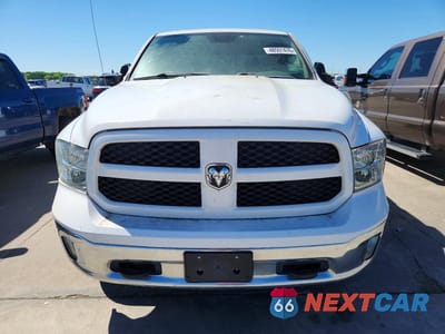 Piąte zdjęcie samochodu w środku: 2015 RAM 1500 VIN:1C6RR7LMXFS724660 - miniatura