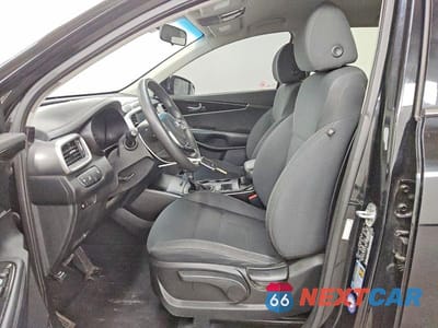 Zdjęcie 7 z 13 samochodu: 2020 KIA SORENTO LX VIN:5XYPG4A38LG630941 - miniatura