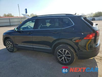 Drugie zdjęcie samochodu z przodu: 2021 VOLKSWAGEN TIGUAN VIN:3VV2B7AX7MM105906 - miniatura