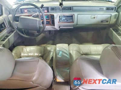 Zdjęcie 8 z 13 samochodu: 1992 CADILLAC DEVILLE VIN:1G6CD53B7N4251063 - miniatura