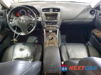 Zdjęcie 8 z 12 samochodu: 2009 LEXUS IS 250 VIN:JTHCK262592029246 - miniatura