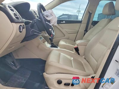 Zdjęcie 7 z 13 samochodu: 2016 VOLKSWAGEN TIGUAN S VIN:WVGAV7AX2GW540964 - miniatura
