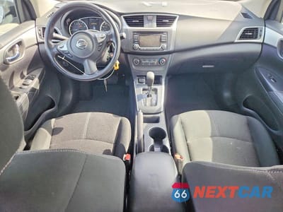 Zdjęcie 8 z 11 samochodu: 2018 NISSAN SENTRA S VIN:3N1AB7AP5JY345022 - miniatura