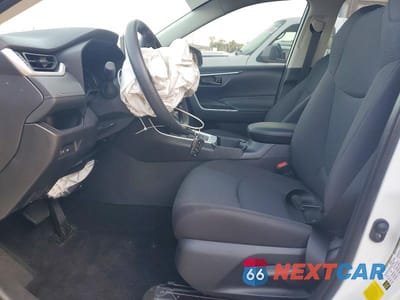 Zdjęcie 7 z 13 samochodu: 2025 TOYOTA RAV4 LE VIN:2T3H1RFV6SC359358 - miniatura