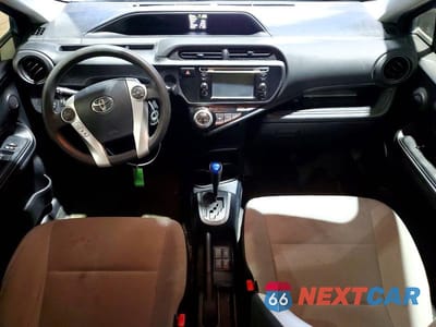 Zdjęcie 8 z 13 samochodu: 2015 TOYOTA PRIUS C ONE VIN:JTDKDTB31F1586605 - miniatura