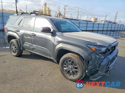 Czwarte zdjęcie samochodu z boku: 2025 TOYOTA 4RUNNER SR5 VIN:JTEVA5AR7S5004951 - miniatura