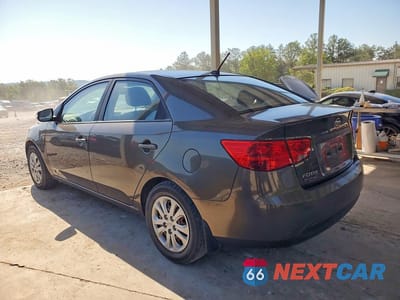 Drugie zdjęcie samochodu z przodu: 2010 KIA FORTE EX VIN:KNAFU4A28A5817532 - miniatura