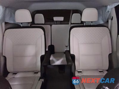 Zdjęcie 10 z 13 samochodu: 2025 GMC ACADIA DENALI VIN:1GKENLRSXSJ253034 - miniatura