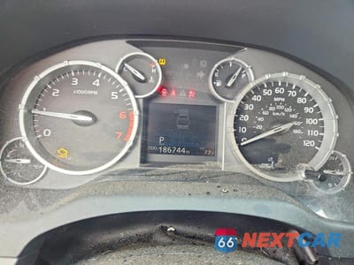 Zdjęcie 9 z 12 samochodu: 2015 TOYOTA TUNDRA SR5 VIN:5TFDW5F19FX417002 - miniatura