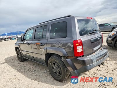 Drugie zdjęcie samochodu z przodu: 2016 JEEP PATRIOT SPORT VIN:1C4NJPBA6GD667188 - miniatura