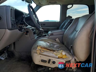 Zdjęcie 7 z 12 samochodu: 2005 CHEVROLET TAHOE C1500 VIN:1GNEC13T75R202823 - miniatura