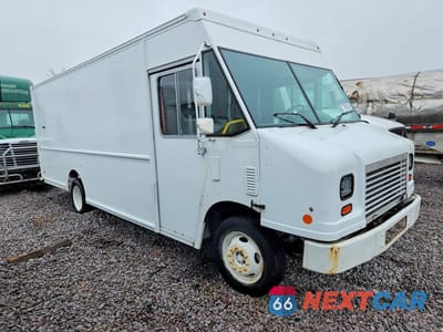Czwarte zdjęcie samochodu z boku: 2015 FORD F59 DELIVERY TRUCK VIN:1F65F5KY6F0A00097 - miniatura