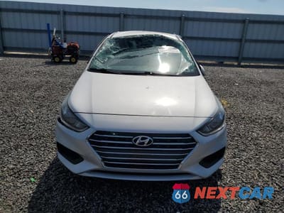 Piąte zdjęcie samochodu w środku: 2022 HYUNDAI ACCENT SE VIN:3KPC24A69NE166470 - miniatura