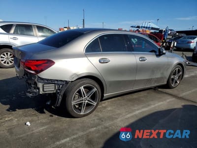Trzecie zdjęcie samochodu z tyłu: 2019 MERCEDES-BENZ A 220 VIN:WDD3G4EB8KW031948 - miniatura