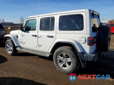 Drugie zdjęcie samochodu z przodu: 2021 JEEP WRANGLER UNLIMITED SAHARA VIN:1C4HJXEN1MW570203 - miniatura