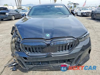 Piąte zdjęcie samochodu w środku: 2025 BMW I5 EDRIVE 40 VIN:WBY33FK02SCT72881 - miniatura