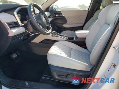 Zdjęcie 7 z 14 samochodu: 2025 MITSUBISHI OUTLANDER SEL VIN:JA4T5WA9XSZ050475 - miniatura