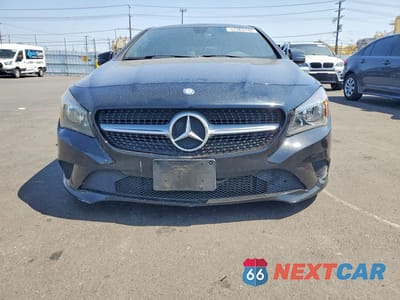 Piąte zdjęcie samochodu w środku: 2014 MERCEDES-BENZ CLA 250 VIN:WDDSJ4EB9EN053397 - miniatura