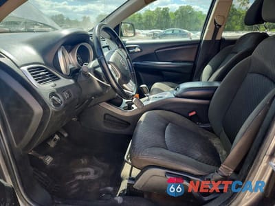 Zdjęcie 7 z 13 samochodu: 2019 DODGE JOURNEY SE VIN:3C4PDCBB1KT869683 - miniatura