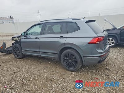Drugie zdjęcie samochodu z przodu: 2022 VOLKSWAGEN TIGUAN SE R-LINE BLACK VIN:3VV8B7AX6NM033771 - miniatura