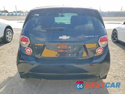 Zdjęcie 6 z 12 samochodu: 2015 CHEVROLET SONIC LT VIN:1G1JC6SH5F4147569 - miniatura