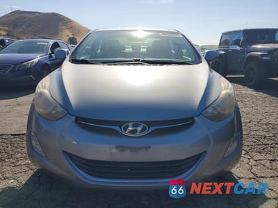 Piąte zdjęcie samochodu w środku: 2013 HYUNDAI ELANTRA GLS VIN:KMHDH4AE0DU902976 - miniatura