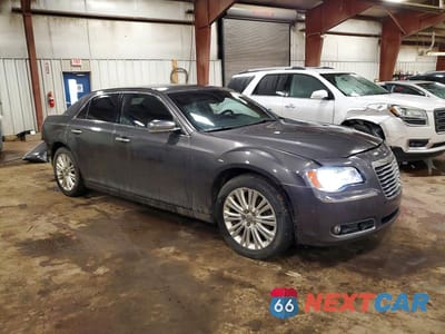 Czwarte zdjęcie samochodu z boku: 2013 CHRYSLER 300C VIN:2C3CCAKG0DH567853 - miniatura