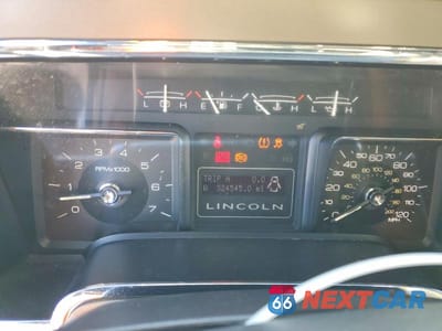 Zdjęcie 9 z 13 samochodu: 2011 LINCOLN NAVIGATOR L VIN:5LMJJ3H55BEJ03691 - miniatura