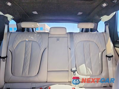 Zdjęcie 10 z 14 samochodu: 2021 BMW X5 M50I VIN:5UXJU4C07M9F17469 - miniatura