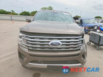 Piąte zdjęcie samochodu w środku: 2018 FORD EXPEDITION XLT VIN:1FMJU1HT2JEA58947 - miniatura