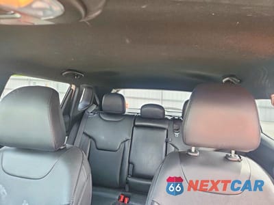 Zdjęcie 10 z 13 samochodu: 2023 JEEP COMPASS LIMITED VIN:3C4NJDCN8PT542719 - miniatura