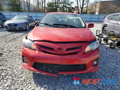 Piąte zdjęcie samochodu w środku: 2012 TOYOTA COROLLA S VIN:2T1BU4EE4CC767918 - miniatura