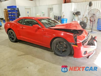 Czwarte zdjęcie samochodu z boku: 2010 CHEVROLET CAMARO LT VIN:2G1FB1EV3A9210817 - miniatura