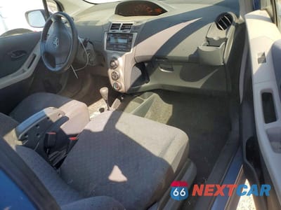 Zdjęcie 8 z 13 samochodu: 2009 TOYOTA YARIS BASE VIN:JTDJT903295246798 - miniatura