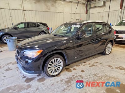 2015 BMW X1 XDRIVE28I WBAVL1C53FVY38980 - główne zdjęcie licytacji z USA - miniatura