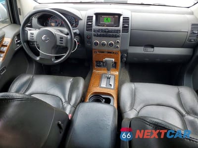 Zdjęcie 8 z 13 samochodu: 2005 NISSAN PATHFINDER XE VIN:5N1AR18W35C739017 - miniatura