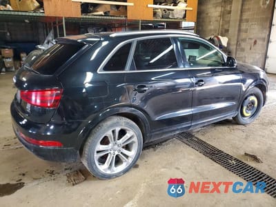 Trzecie zdjęcie samochodu z tyłu: 2015 AUDI Q3 PREMIUM PLUS VIN:WA1EFEFS7FR000795 - miniatura