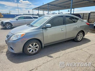 2014 NISSAN VERSA 1.6 S 3N1CN7AP9EL810100 - główne zdjęcie licytacji z USA - miniatura