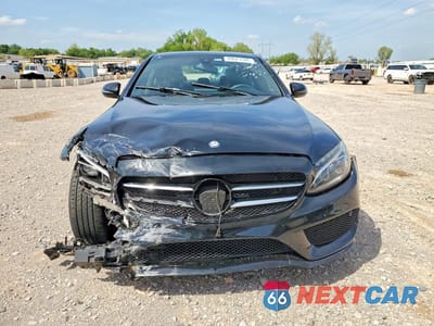 Piąte zdjęcie samochodu w środku: 2017 MERCEDES-BENZ C 300 4MATIC VIN:55SWF4KB0HU230860 - miniatura