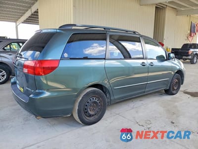 Trzecie zdjęcie samochodu z tyłu: 2004 TOYOTA SIENNA LE 7 PASSENGER VIN:5TDZA23C24S061102 - miniatura