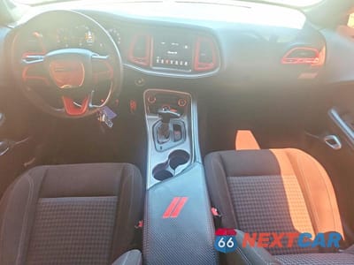 Zdjęcie 8 z 12 samochodu: 2021 DODGE CHALLENGER SXT VIN:2C3CDZAG8MH590570 - miniatura