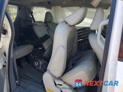 Zdjęcie 11 z 13 samochodu: 2014 TOYOTA SIENNA XLE 8-PASSENGER VIN:5TDYK3DC1ES472750 - miniatura