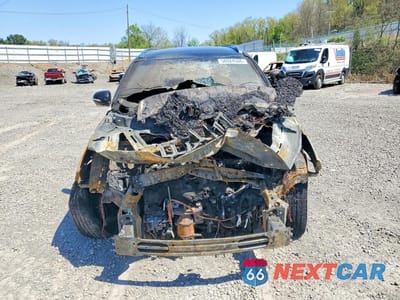 Piąte zdjęcie samochodu w środku: 2019 KIA SORENTO SX V6 VIN:5XYPKDA53KG469333 - miniatura