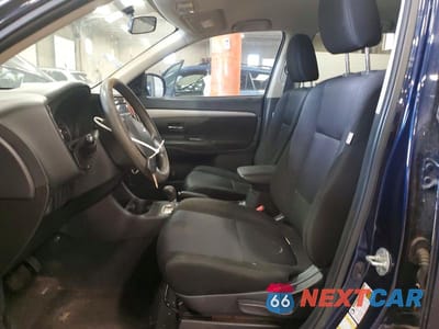 Zdjęcie 7 z 11 samochodu: 2014 MITSUBISHI OUTLANDER ES VIN:JA4AD2A34EZ007804 - miniatura