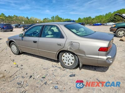 Drugie zdjęcie samochodu z przodu: 1999 TOYOTA CAMRY LE VIN:4T1BG28K4XU592667 - miniatura