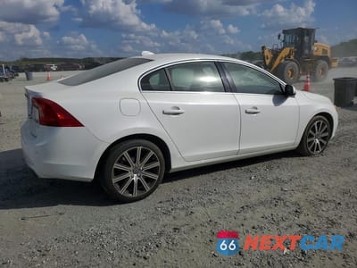 Trzecie zdjęcie samochodu z tyłu: 2016 VOLVO S60 PLATINUM VIN:LYV612TM8GB102175 - miniatura