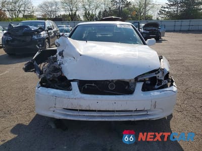 Piąte zdjęcie samochodu w środku: 2000 TOYOTA CAMRY LE V6 VIN:4T1BF22K1YU940583 - miniatura