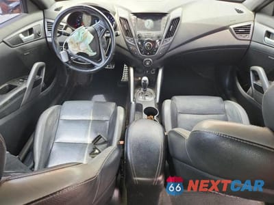 Zdjęcie 8 z 13 samochodu: 2016 HYUNDAI VELOSTER TURBO VIN:KMHTC6AE6GU273184 - miniatura