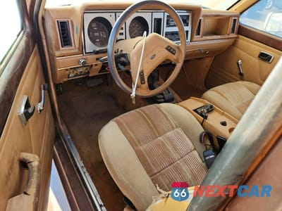 Zdjęcie 8 z 13 samochodu: 1985 FORD BRONCO II VIN:1FMCU14S1FUB72943 - miniatura